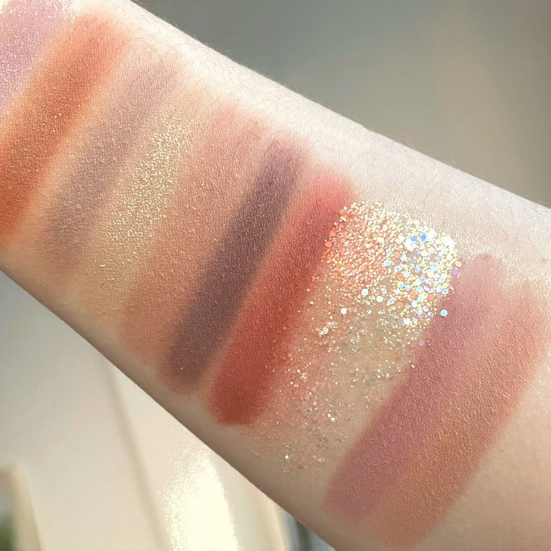 อายแชโดว์พาเลท 26 สี Matte Hig - Beauty Huda Makeup บทวิจารณ์และราคา