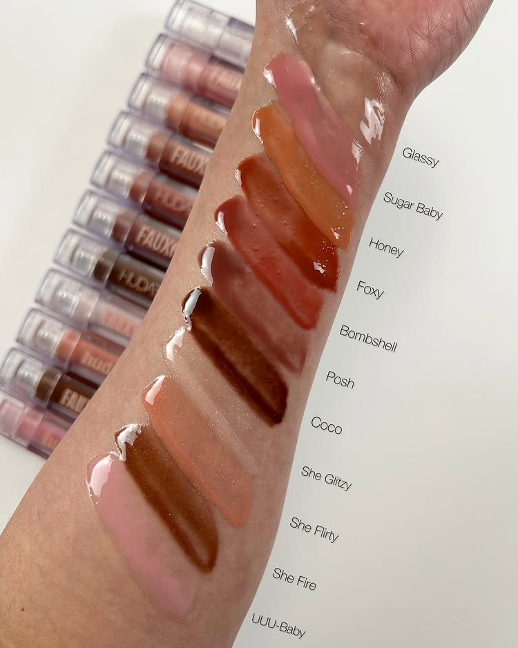 ลิปกลอสหลากสีสัน ให้ความชุ่มชื - Beauty Huda Makeup บทวิจารณ์และราคา
